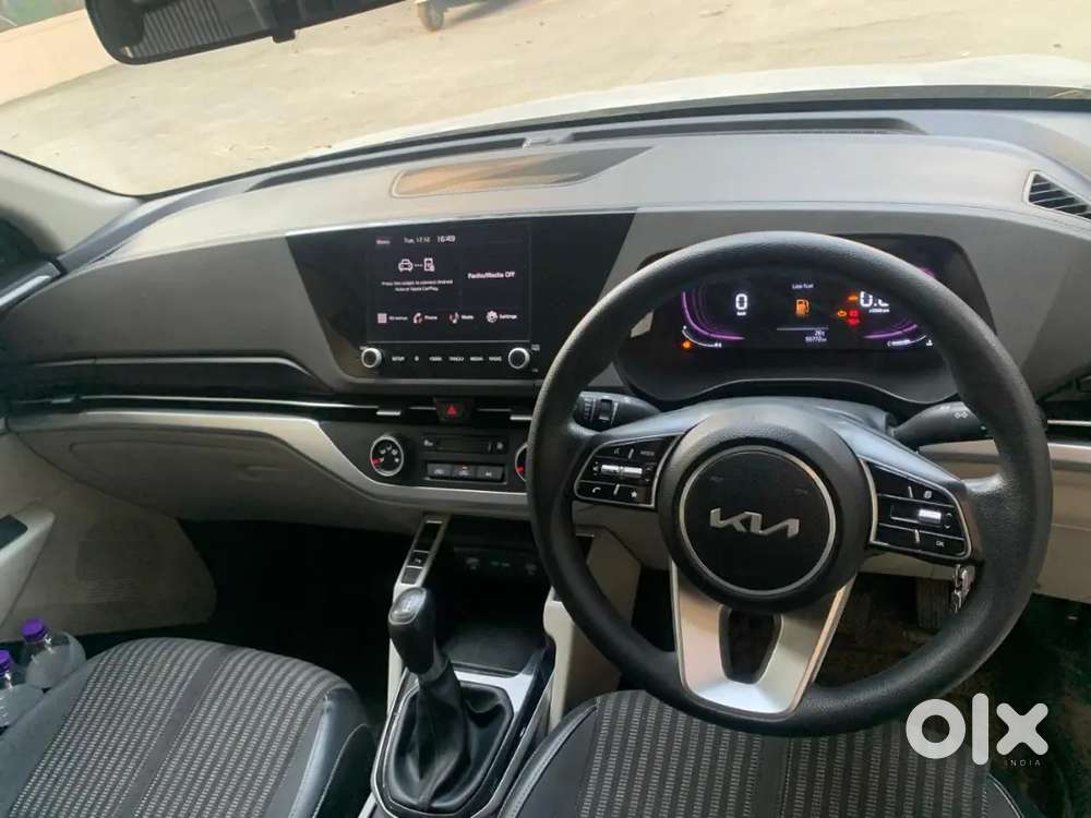 Kia Carens 2022 Prestige Plus