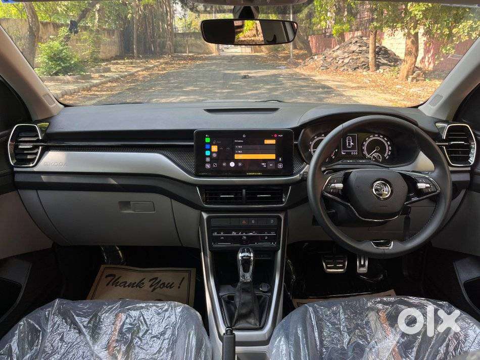 Skoda Kushaq 1.0 Tsi Style At, 2025, Petrol