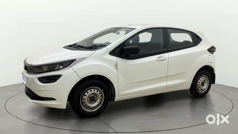 Tata Altroz 1.2 Xe, 2021, Petrol