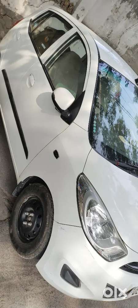 Hyundai I10 2012 Petrol Manual, Cng Fitted But Not On Rc,