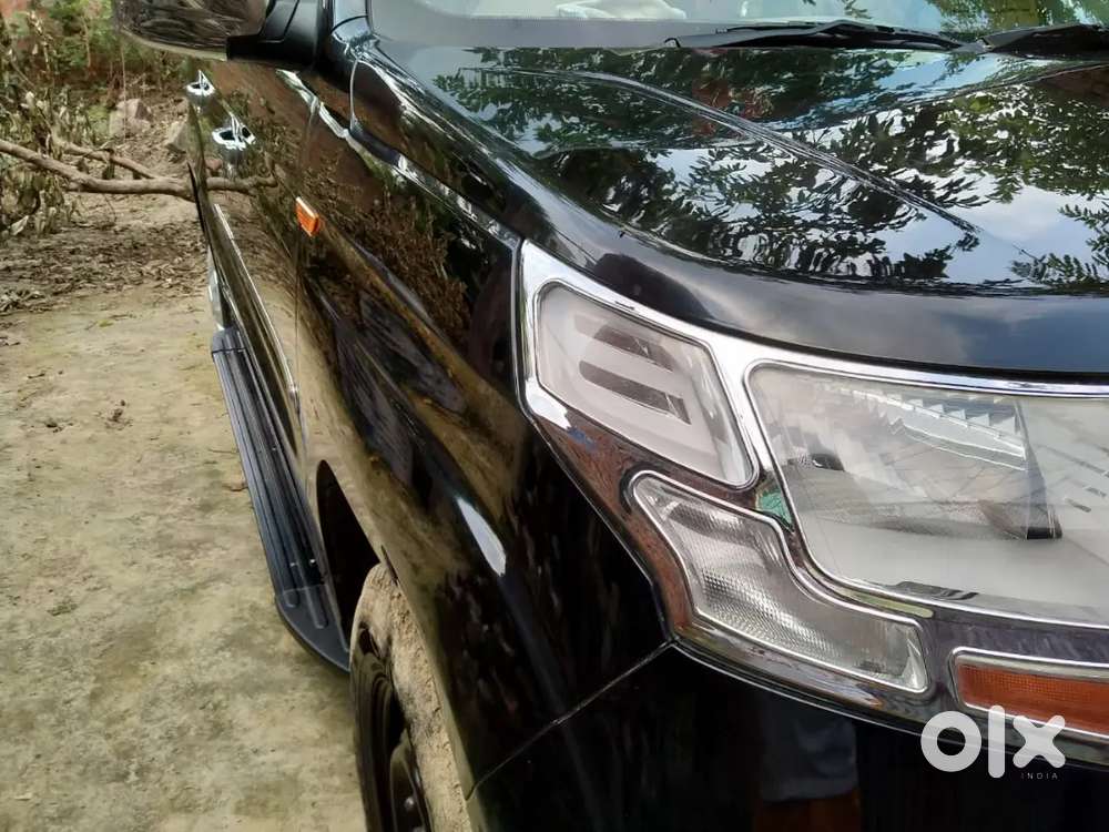 Mahindra Tuv 300 2015 Diesel 94000 Km Driven