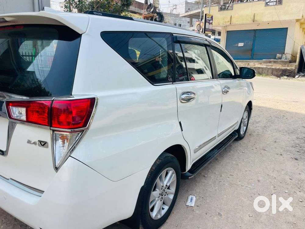Toyota Innova Crysta 2.4 V, 2018, Diesel
