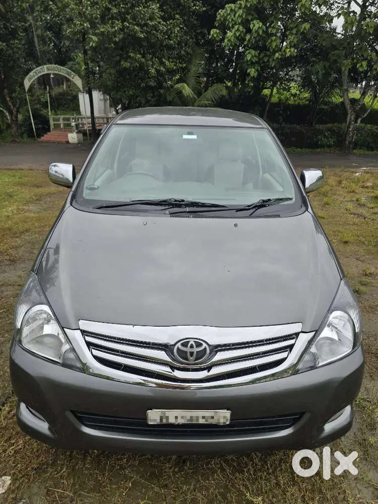 Toyota Innova Diesel 2011 Car