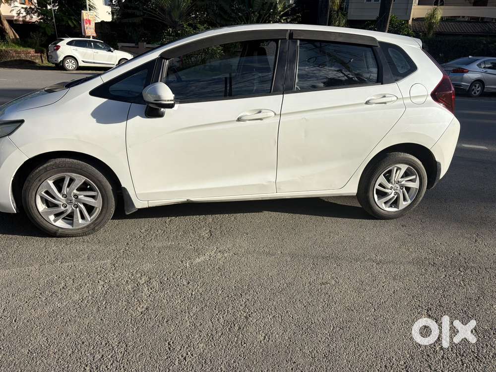 Honda Jazz V Cvt, 2017, Petrol