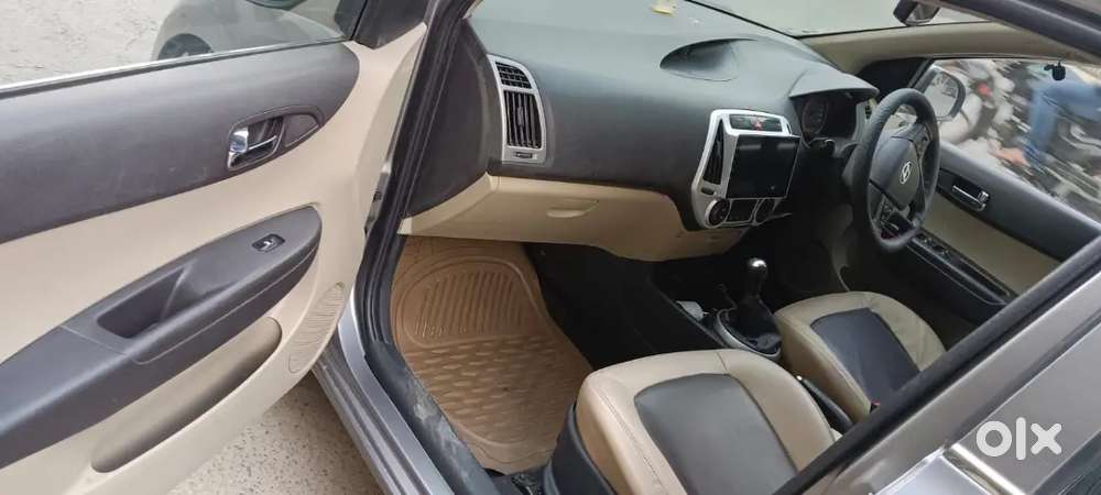 Hyundai I20 Cng + Petrol