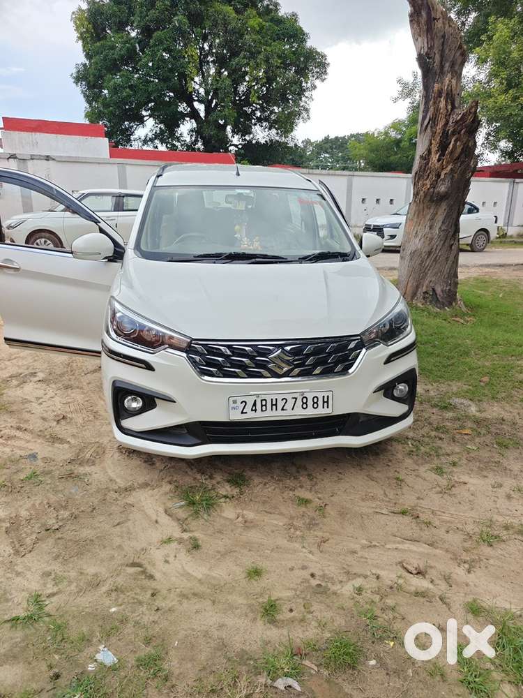 Maruti Suzuki Ertiga Zxi Cng 2024