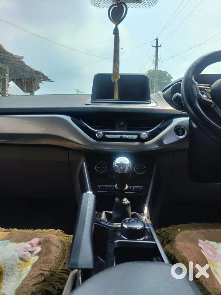 Tata Nexon Diesel Manual Dark 2017 Edition