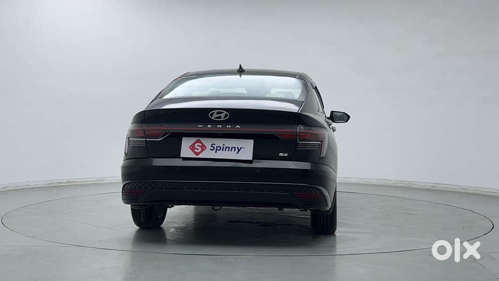 Hyundai Verna 1.5 Sx (o) Vtvt Ivt, 2023, Petrol