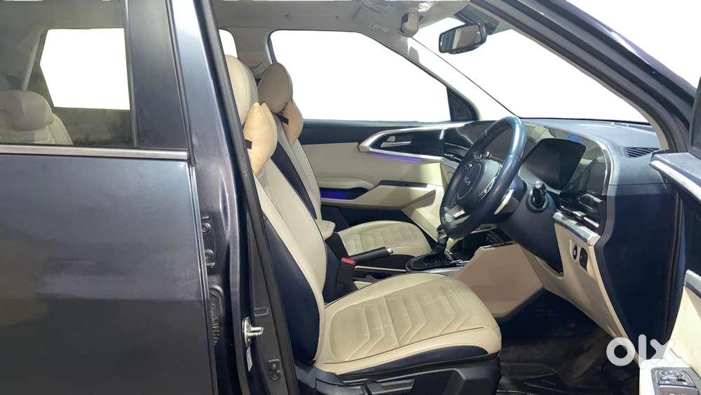 Kia Carens 1.4 Luxury Plus Dct 7 Str, 2022, Petrol