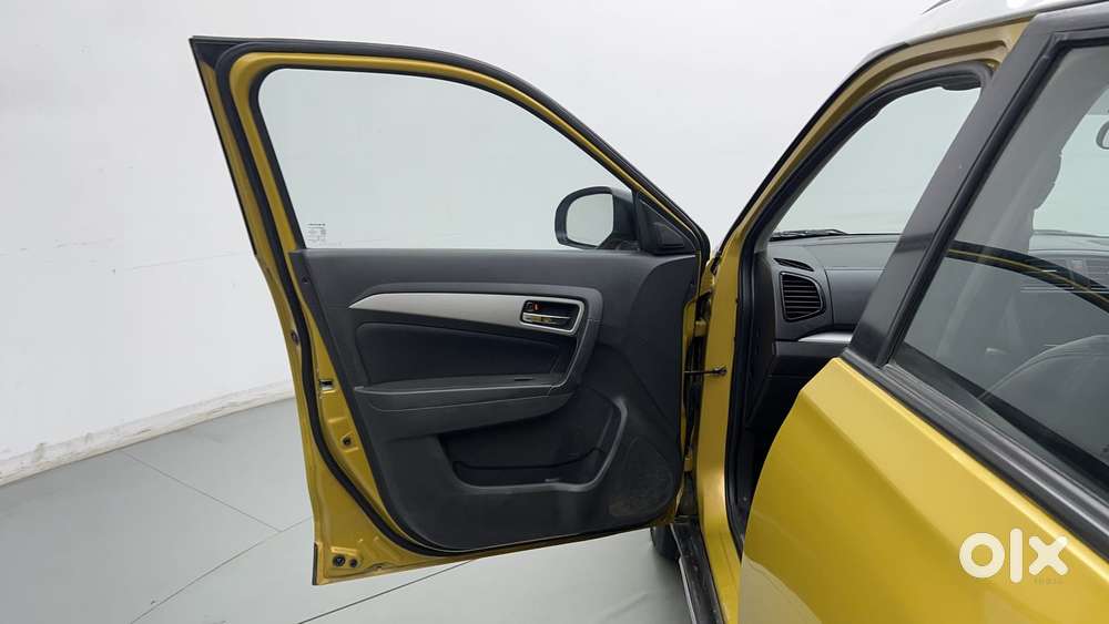 Maruti Suzuki Vitara Brezza Zdi+ Dual Tone Mt, 2017, Diesel