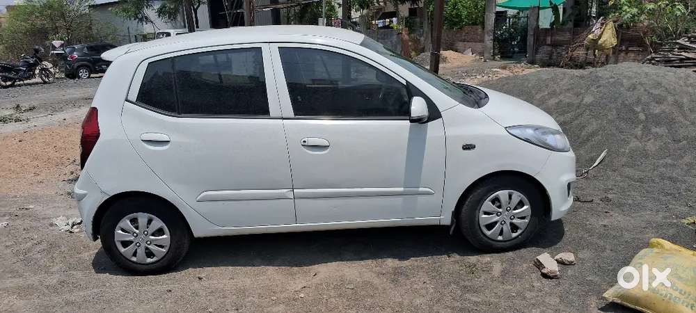Hyundai I10 2012 Petrol 65000 Km Driven