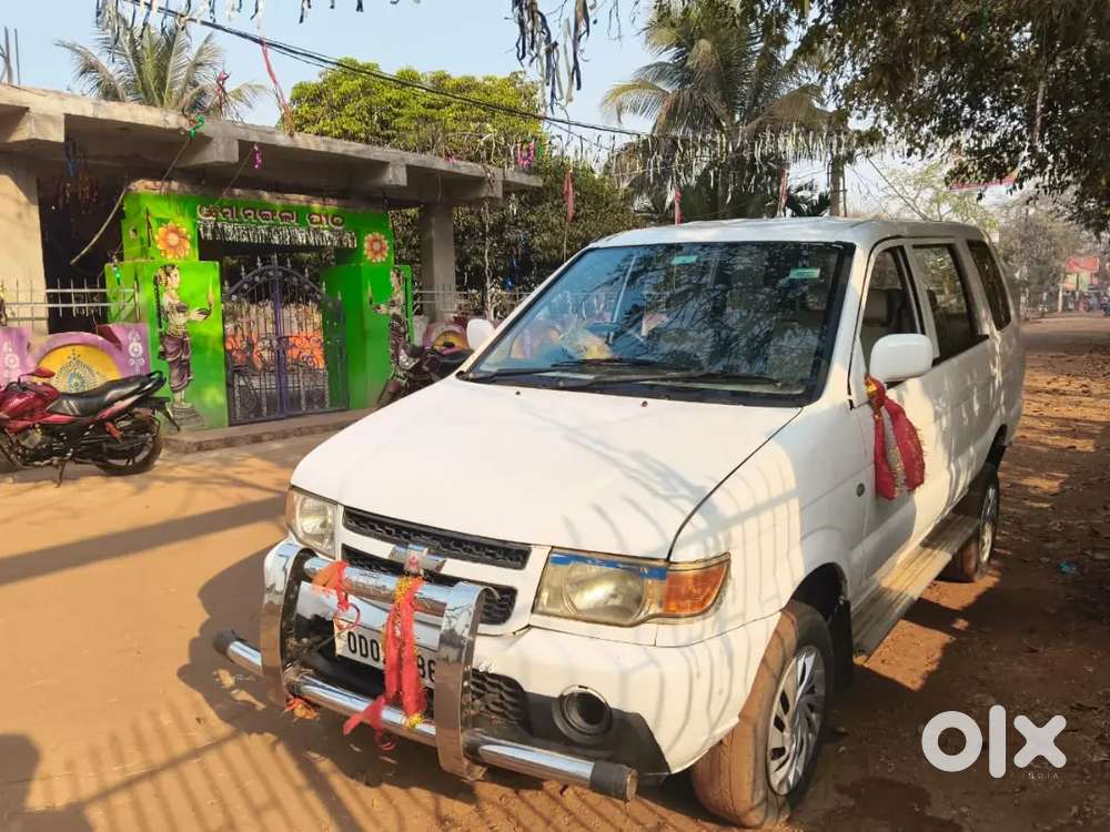 Chevrolet Tavera 2012 Diesel 70000 Km Driven