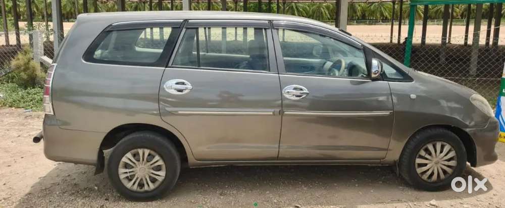 Toyota Innova Diesel 2011