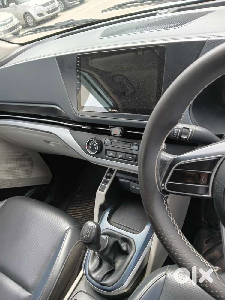 Kia Carens Petrol Manual 2022