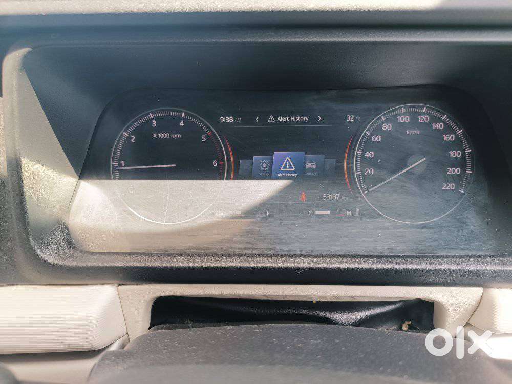 Mahindra Xuv700 Mx Diesel Mt 5 Str (e), 2022, Diesel
