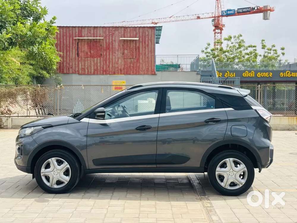 Tata Nexon 1.2 Revotron Xm (s), 2021, Petrol