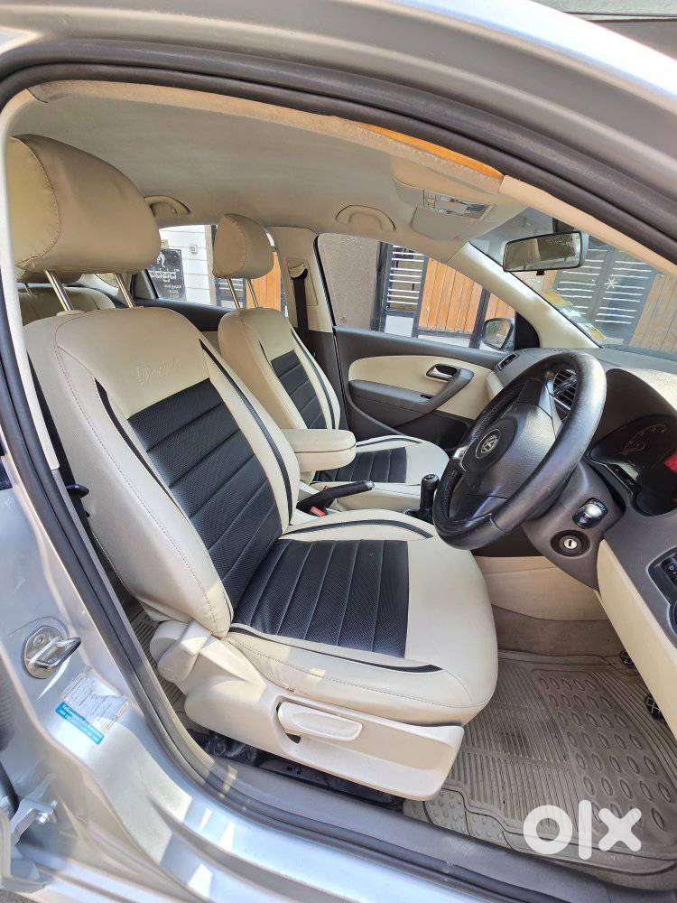 Volkswagen Vento 2010-2013 Petrol Highline, 2011, Petrol