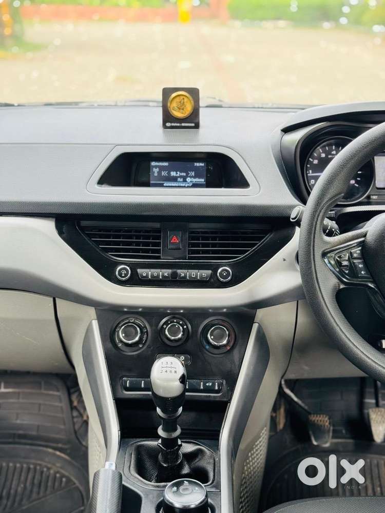 Tata Nexon 1.5 Revotorq Xm (s), 2019, Diesel
