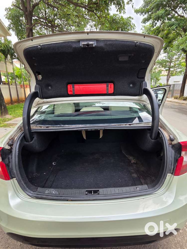 Volvo S60 D5 Kinetic, 2011, Diesel