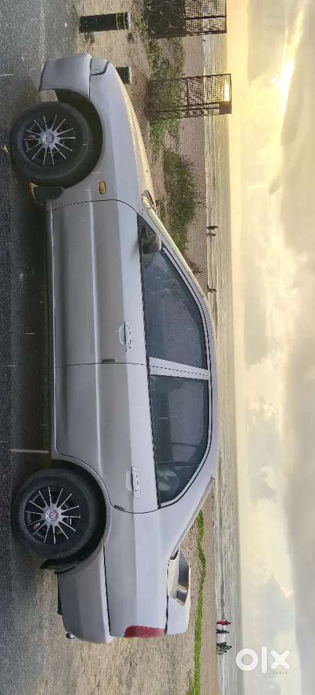 Mitsubishi Lancer 2003 Petrol 98000 Km Driven