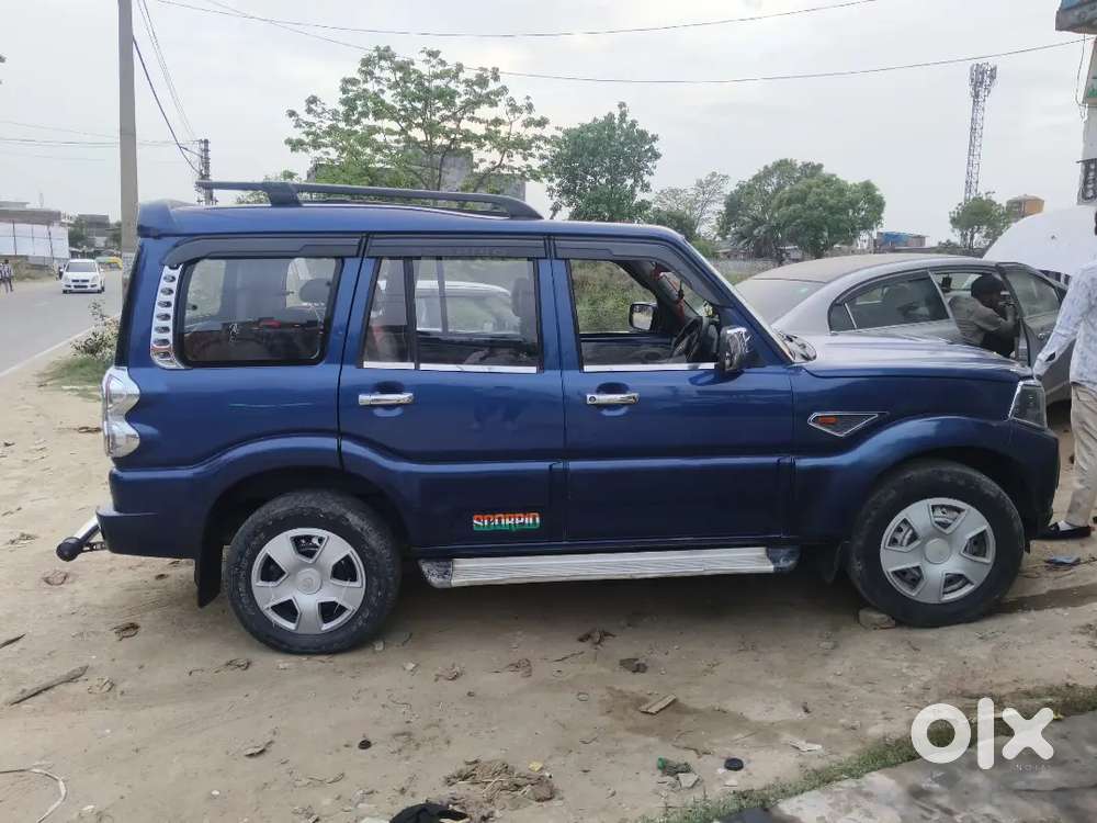 Mahindra Scorpio  2015 S4
