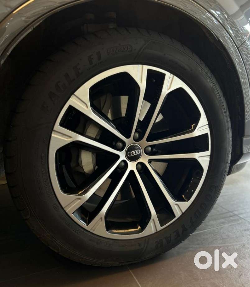 Audi Q7 Technology 55 Tfsi W/o Matrix, 2025, Petrol