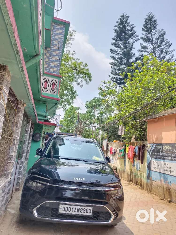 Kia Carens 2022 Petrol Good Condition