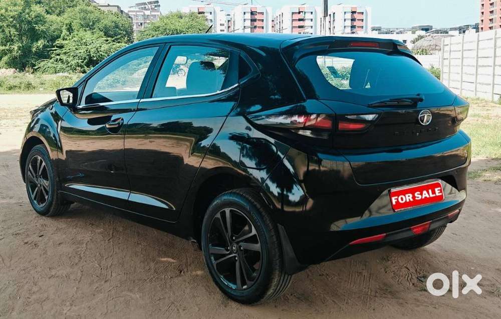 Tata Altroz 1.2 Xz Plus Dark Edition, 2022, Petrol