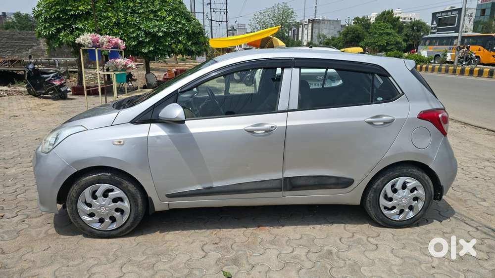Hyundai Grand I10 Era Cng, 2016, Cng & Hybrids