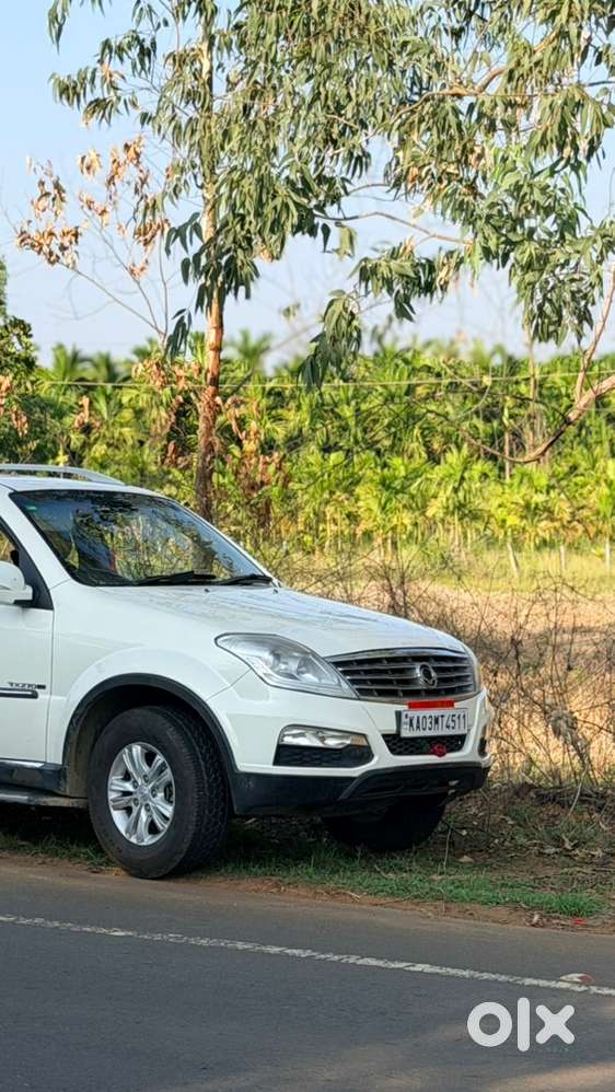 Ssangyong Diesel Car 2014 Top Model Rare Car 0to100 (8) Second