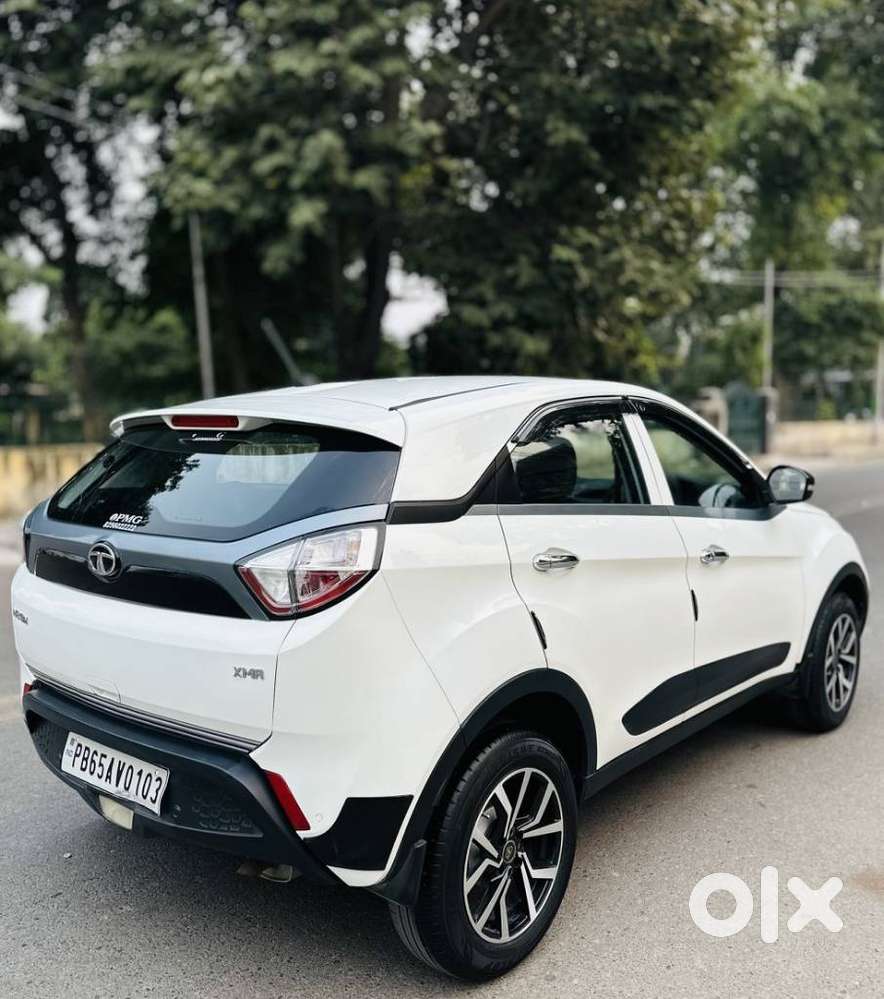Tata Nexon Amt 1.2 Revotron Xma, 2019, Petrol