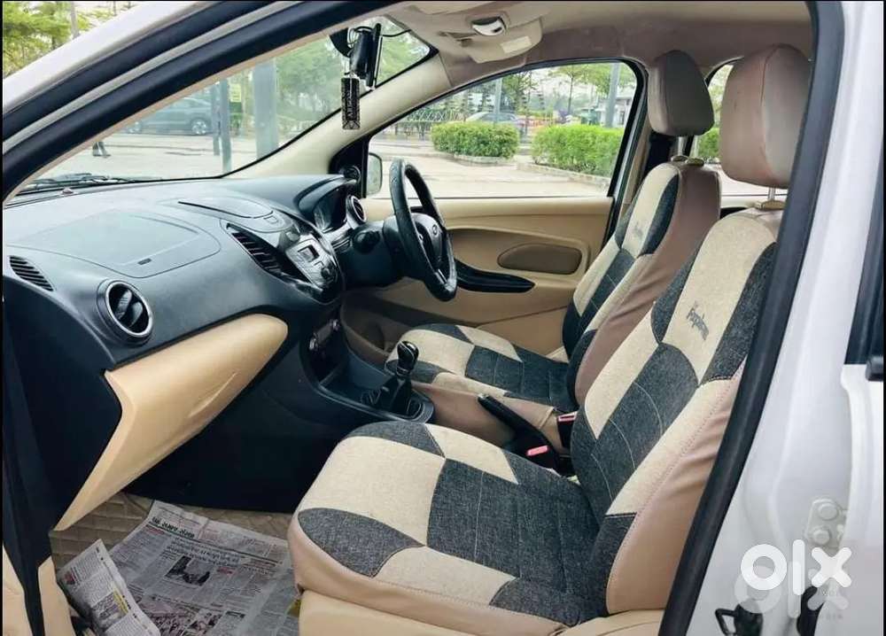 Ford Aspire Titanium Blu 2017