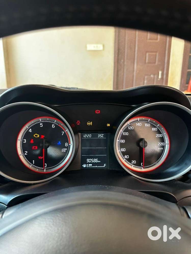 Maruti Suzuki Swift Zxi Plus  2018 Petrol Well Maintained