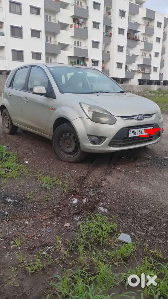Ford Figo Trend Petrol 2010