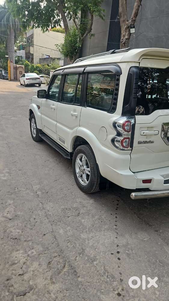 Mahindra Scorpio S10, 2017, Diesel
