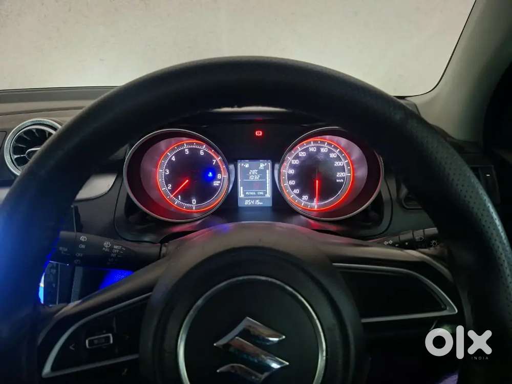Maruti Suzuki Swift 2023 Zxi Cng