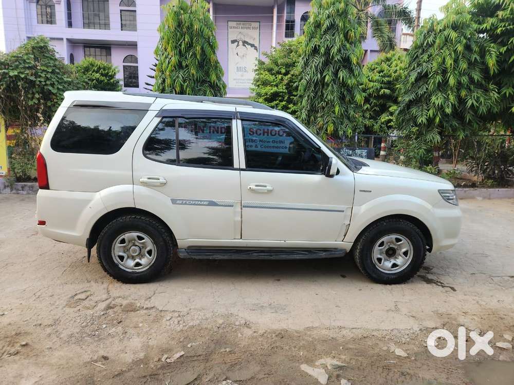 Tata Safari Storme [2015-2019] 2.2 Ex 4x2, 2017, Diesel