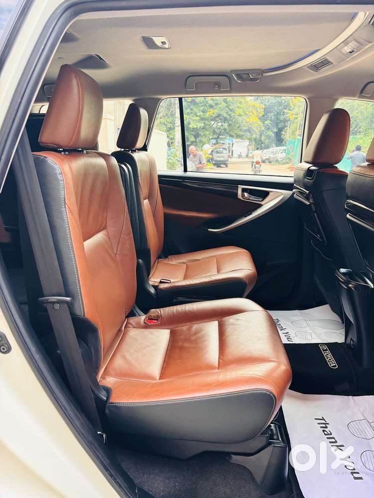 Toyota Innova Crysta 2.8z Automatic, 2016, Diesel