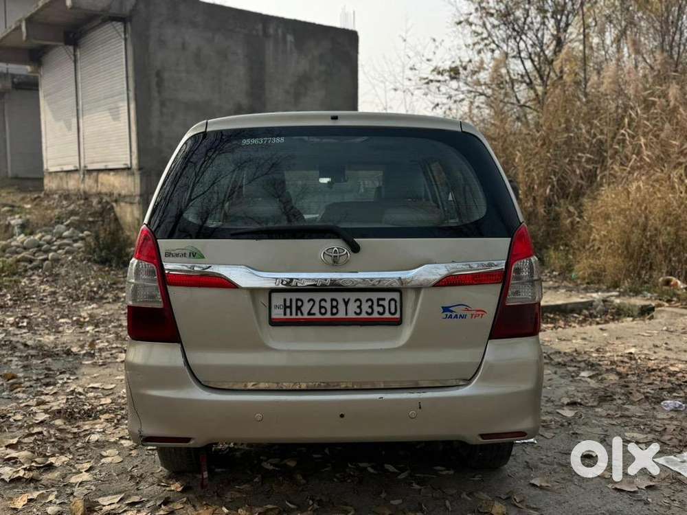 Toyota Innova 2013