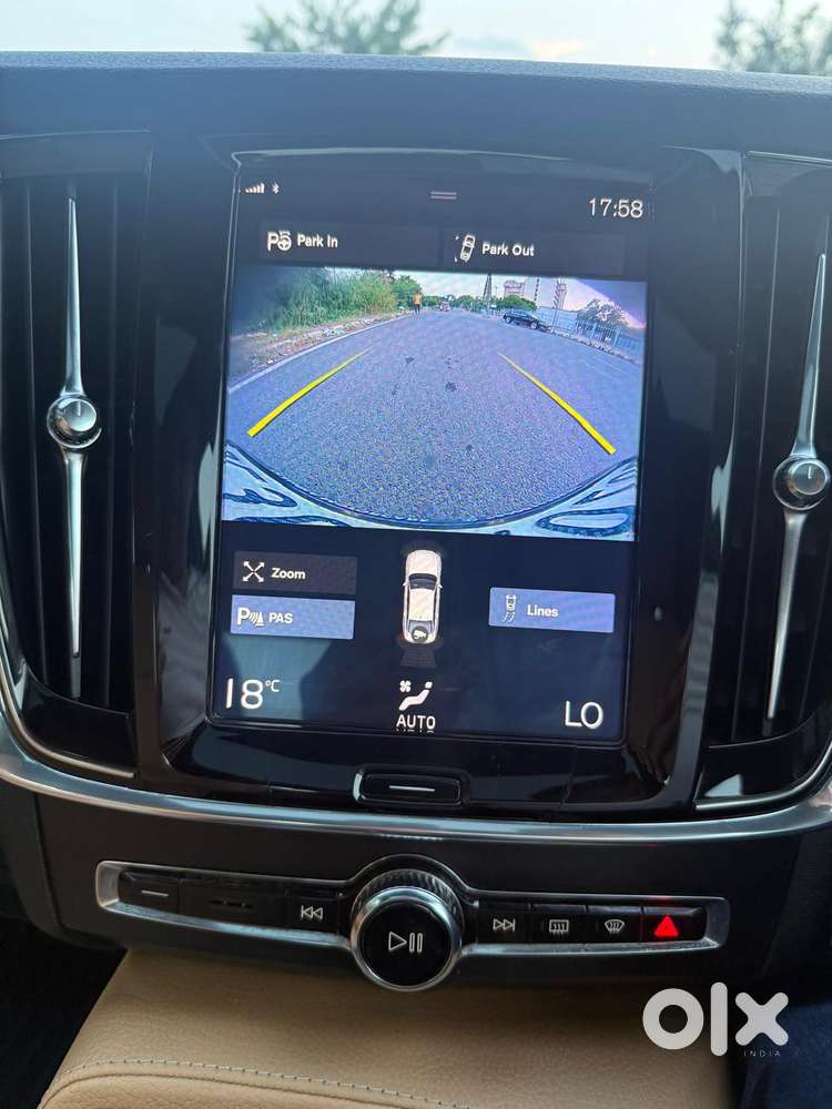 Volvo S90 D4 Momentum, 2019, Diesel