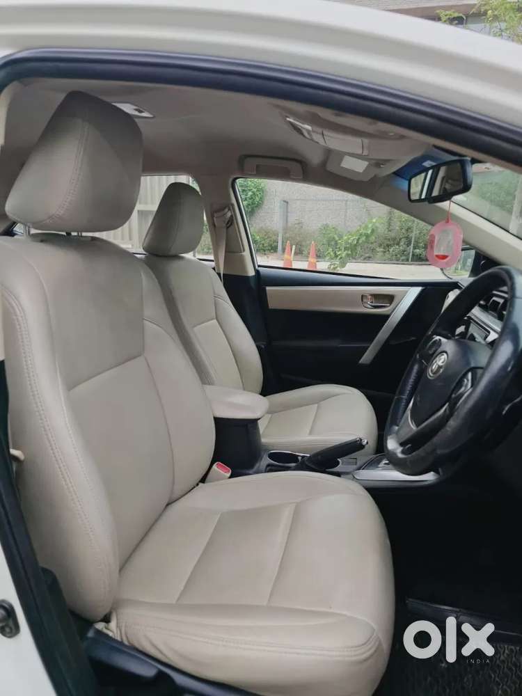 Toyota Corolla Altis 1.8 G Cvt, 2016, Petrol