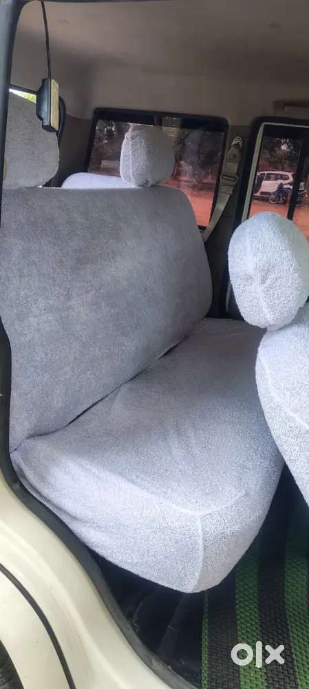 Bolero 7 Seater
