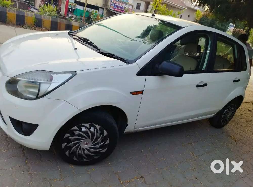 Ford Figo 2012 Diesel 75000 Km Driven