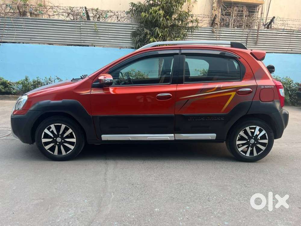 Toyota Etios Cross, 2015, Petrol