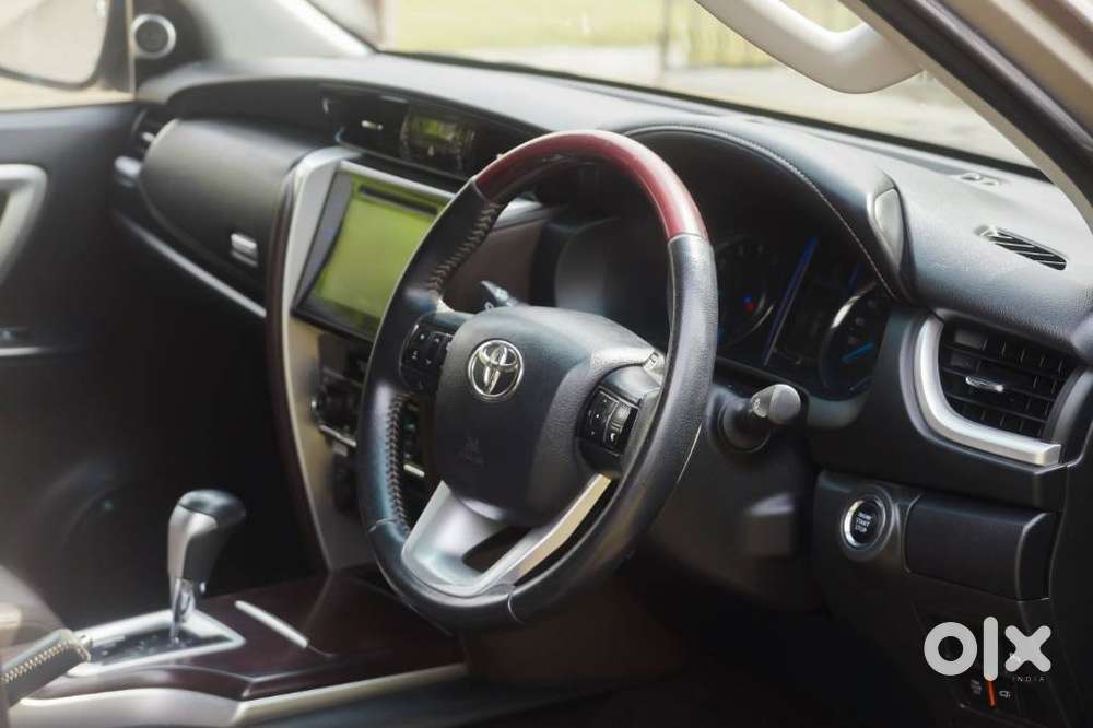 Toyota Fortuner 2.7 2wd At, 2017, Petrol