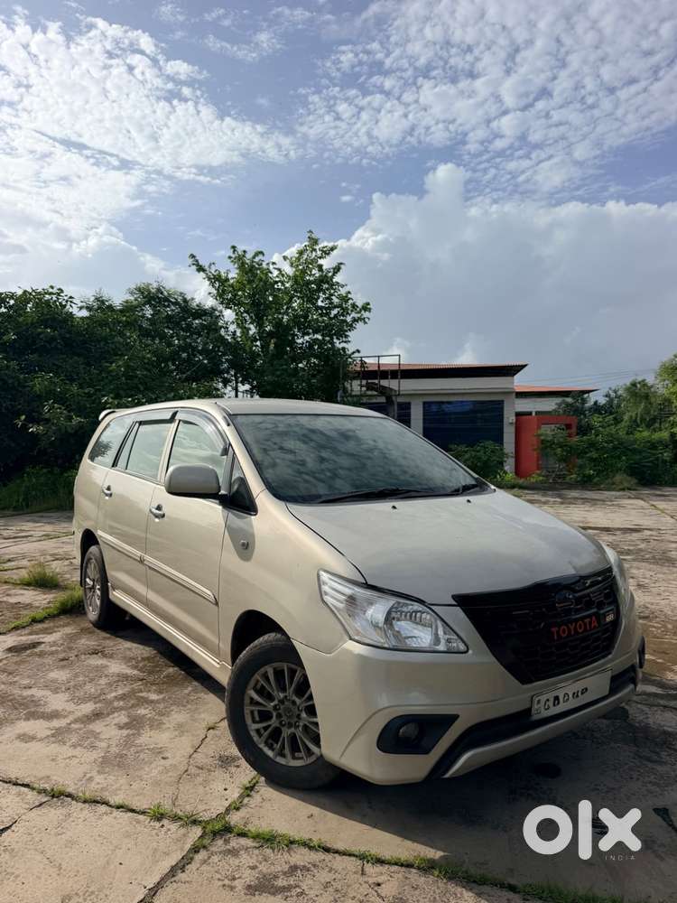 Toyota Innova 2.5 2012