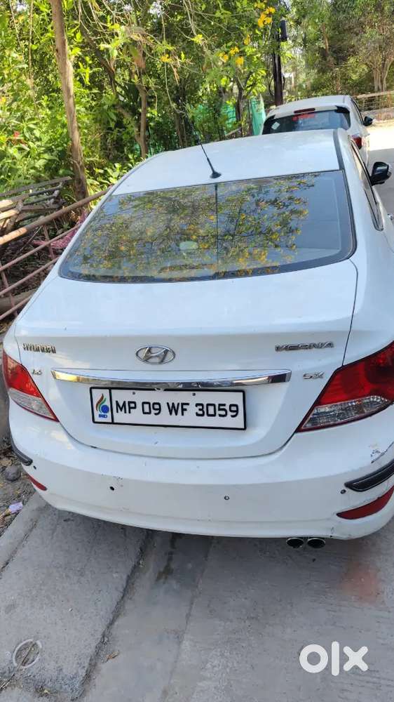 Hyundai Verna 2011 Diesel 87000