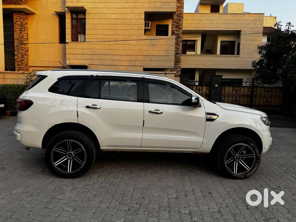 Ford Endeavour 3.2 Titanium At 4x4, 2017, Diesel