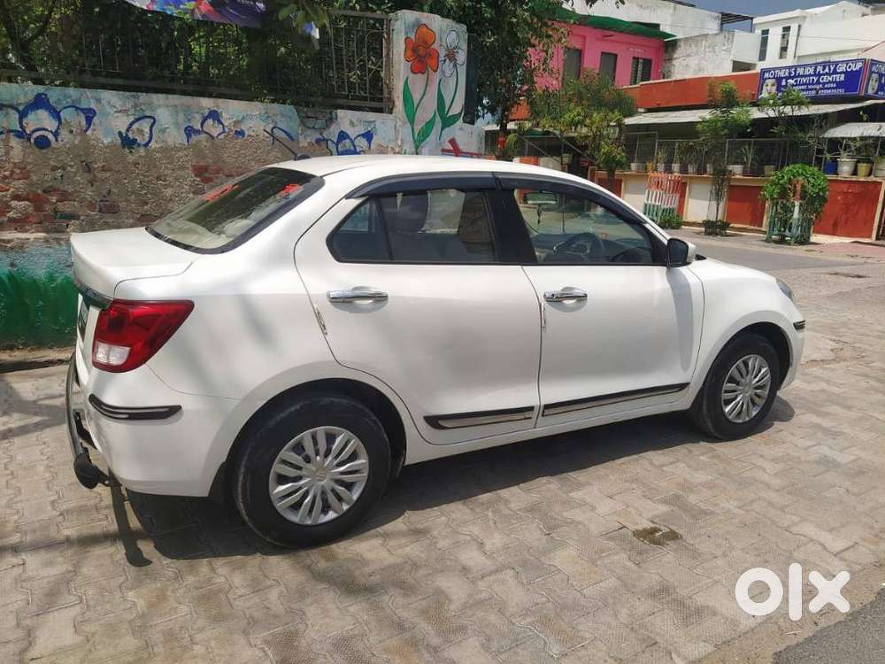 Maruti Suzuki Swift Dzire 1.3 Vxi, 2022, Cng & Hybrids