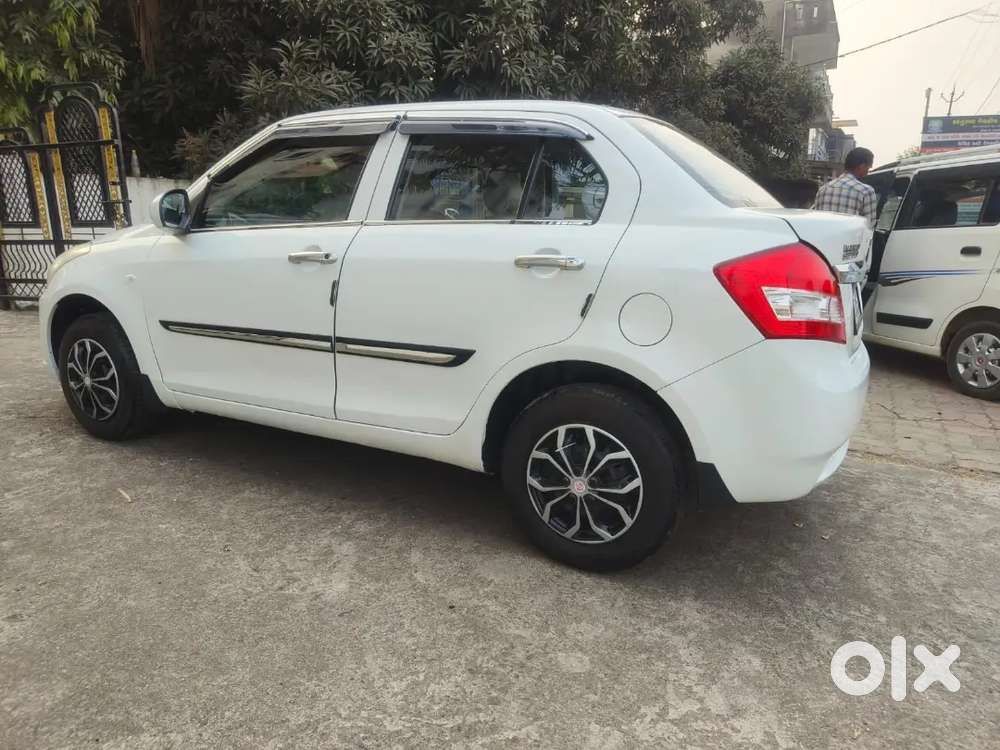 Maruti Suzuki Dzire 2017 Cng & Hybrids 83000 Km Driven